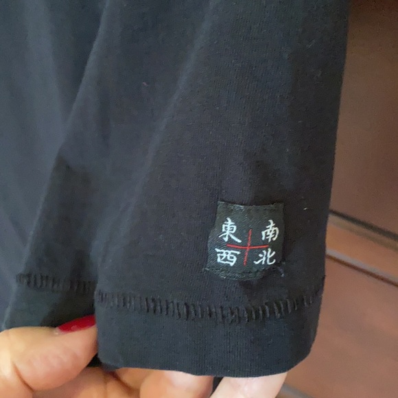 Black tee shirt - Picture 2 of 6